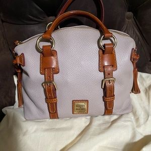 Hand bag